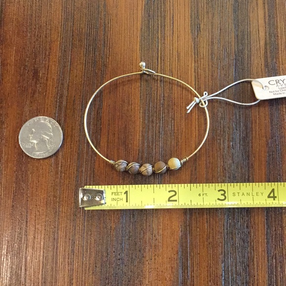 {Crystal Avenue}Stone & Wire Bracelet - Picture 2 of 5